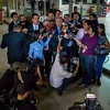 Opozicija u Venecueli predala 1,8 miliona potpisa za referendum