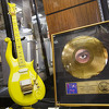 Princeova omiljena električna gitara prodata na aukciji za 137.500 dolara
