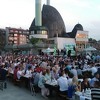 U Živinicama sinoć iftarilo više od 2.000 postača na otvorenom