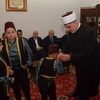 Tradicionalno čestitanje kod reisa Kavazovića: Baklava i kafa za goste, za najmlađe i bajram-banka