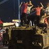 Državni udar u Turskoj: Pobunjeni dio vojske savladan, ubijeno najmanje 17 policajaca