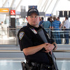 Panika na aerodromu u New Yorku zbog lažne dojave o pucnjavi, evakuisana dva terminala