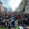 Kurban-bajram u svijetu: Moskovske ulice pune vjernika, vojnici pod punom opremom klanjali u Hakkari