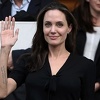 Angelina se želi preseliti u Englesku kako bi postala nova princeza Diana