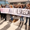 Studenti u Sarajevu odali počast kolegicama Selmi i Editi i poručili "Ubistvo, a ne nesreća"