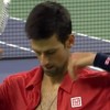 Nervozni Nole: Đoković razbio reket, poderao majicu i svađao se sa sudijom