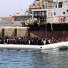Kod obala Libije spašeno 2.400 migranata
