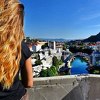 Cassandra de Pecol posjetila 181 zemlju svijeta, u BiH se odlučila za Mostar