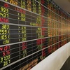 Azijski ulagači oprezni, dolar i dalje jača