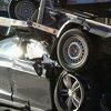 Test u stvarnom životu: Teslin Model S smrskan ispod kamiona, vozač "odšetao"