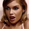 Vučica Stella Maxwell kao Margot Robbie iz filma "Vuk sa Wall Streeta"