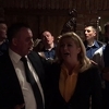 Kolinda kao Dačić: Pogledajte kako je hrvatska predsjednica zapjevala pjesmu Prljavog kazališta