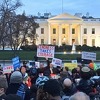 Demonstranti poručili Trumpu: Vidimo se na sudu, nova uredba o migrantima je rasistička i ilegalna