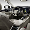 Volvo predstavio novi XC60: U hibridnoj kombinaciji više od 400 KS