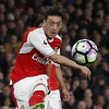 Arsenal na Özilovim krilima slavio nad West Hamom, nevjerovatan preokret Tottenhama u Velsu