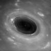 Cassini prišao Saturnu na 3.000 kilometara i načinio fascinantne fotografije