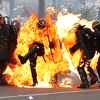 Demonstranti i dalje na ulicama Pariza: Povrijeđeni policajci, uništene radnje i stajališta