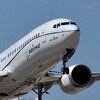 Boeing privremeno prekinuo testiranje novog aviona zbog problema s motorima