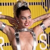 Miley Cyrus požalila zbog reputacije "loše djevojke" i kontroverznih videospotova