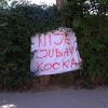 Mostar: Postavljen transparent ispred Sliškovićeve rodne kuće