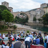 Mostarci uživali u tradicionalnom iftaru ispod Starog mosta