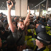 London: Protesti zbog požara u stambenoj zgradi, demonstranti ušli u zgradu skupštine