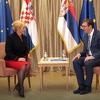 Vučić od Kitarović dobio bombonjeru i čokoladice iz Hrvatske