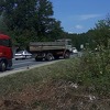 Tri osobe povrijeđene u sudaru dva auta i teretnog vozila kod Žepča