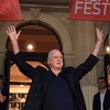 John Cleese prošetao crvenim tepihom SFF-a, dočekan uz aplauze i ovacije