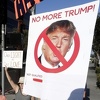 Donald Trump nakon nacionalne krize gubi konekciju s javnošću i podršku Bijele kuće