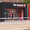 Problemi ne prestaju: Pokradeno pola Arsenalovog fan shopa