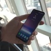Poboljšane funkcije: Za razliku od svojih prethodnika, LG V30 ima OLED ekran