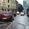 Zbog ponovnog puknuća cijevi u centru Sarajeva građani bez vode, ulice poplavljene