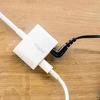 Apple prodaje adapter s portom za punjenje i utorom za slušalice
