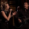 Adam Sandler i Miley Cyrus oduševili emotivnom izvedbom pjesme "No Freedom"