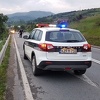 Dvije osobe povrijeđene nakon što se automobil prevrnuo na cesti kod Maglaja