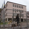 Uoči protesta penzionera ispred zgrade Vlade FBiH postavljena metalna ograda
