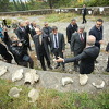 Zvizdić i Novalić posjetili Partizansko groblje u Mostaru