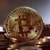 Bitcoin prvi put u historiji prešao vrijednost od 10.000 dolara