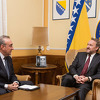 Izetbegović s turskim ambasadorom o povezivanju Sarajeva i Beograda