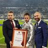 Skaka uručio plaketu Pjaniću na stadionu u Torinu
