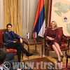 Brnabić u ime Vlade Srbije poklonila 250.000 eura Fondu solidarnosti RS