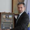 Predstavnici FBI-a u posjeti OSA-i, direktoru Mehmedagiću uručena plaketa