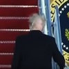 Snimak na kojem se vidi kako je vjetar otpuhao Trumpov pramen kose postao viralan