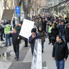 Jasmina Imamovića policija čuvala od građana, demonstranti gradonačelniku ostavili cvijeće