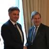 Hahn u Minhenu čestitao Zvizdiću na odgovorima na Upitnik