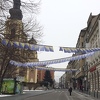 Sarajevske ulice okićene plavo-žutim zastavama