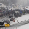 Petlja Šićki Brod u Tuzli i dalje u blokadi, borcima se pridružili i građani uprkos velikoj hladnoći