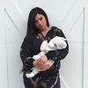 Kylie Jenner objavila prvu fotografiju s kćerkicom Stormi