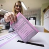Italijani glasaju na parlamentarnim izborima, ankete najveće šanse daju Silviju Berlusconiju